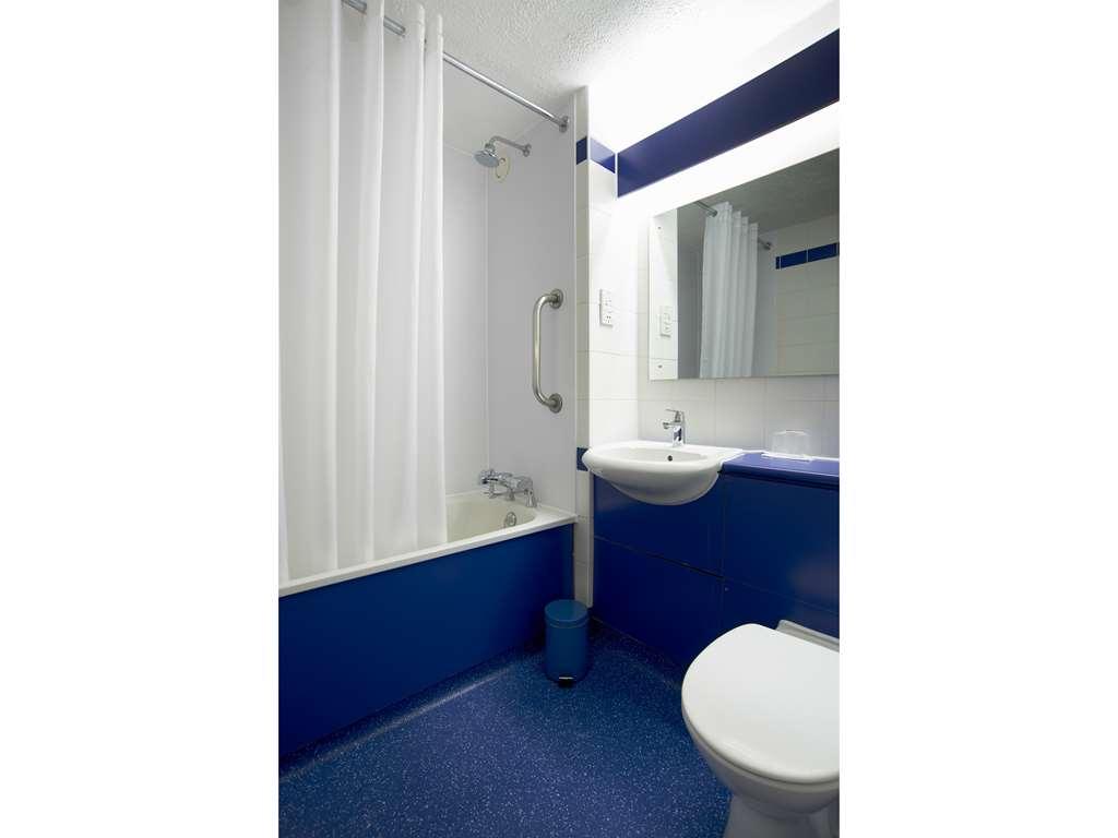 Travelodge Leeds Colton Garforth Zimmer foto